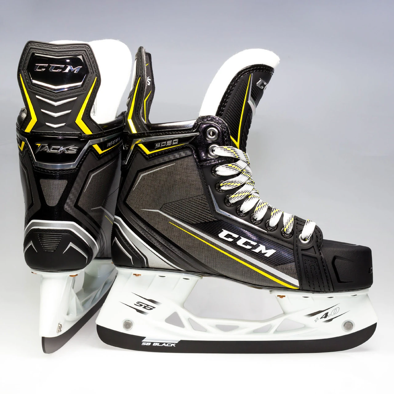 CCM Tacks 9090 Junior Ice Hockey Skates 2 CCM Tacks 9090 Junior Ice Hockey Skates - Image 2