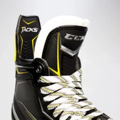CCM Tacks 9090 Junior Ice Hockey Skates 15 CCM Tacks 9090 Junior Ice Hockey Skates -Ball Sports Equipment Discount Store 9092 8022 web 34432.1551377547