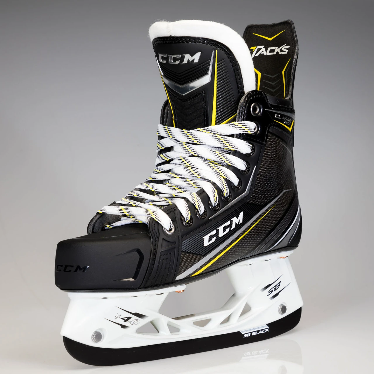 CCM Tacks Classic Pro+ 9080 SMU Senior Hockey Skates 2 CCM Tacks Classic Pro+ 9080 SMU Senior Hockey Skates - Image 2