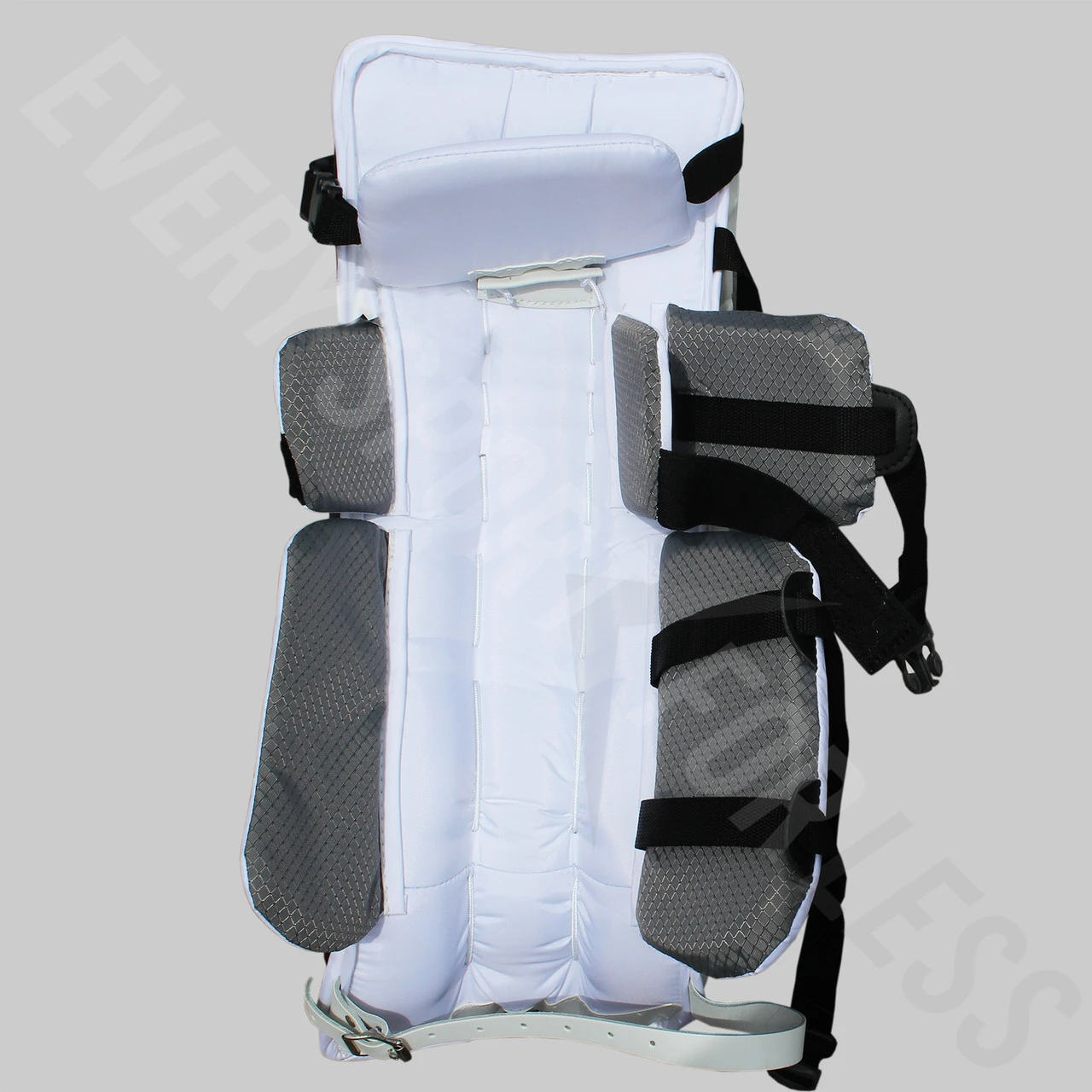 Vaughn V7 VPG XF Youth Hockey Goalie Leg Pads - White, Black 4 Vaughn V7 VPG XF Youth Hockey Goalie Leg Pads - White, Black - Image 4