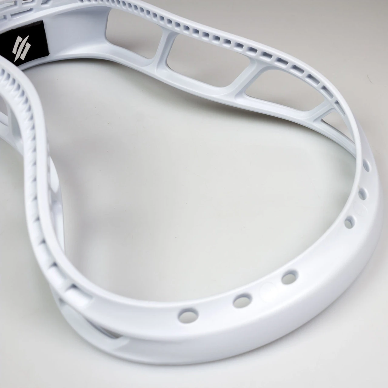 StringKing Mark 2T Unstrung Lacrosse Head - White 6 StringKing Mark 2T Unstrung Lacrosse Head - White - Image 6