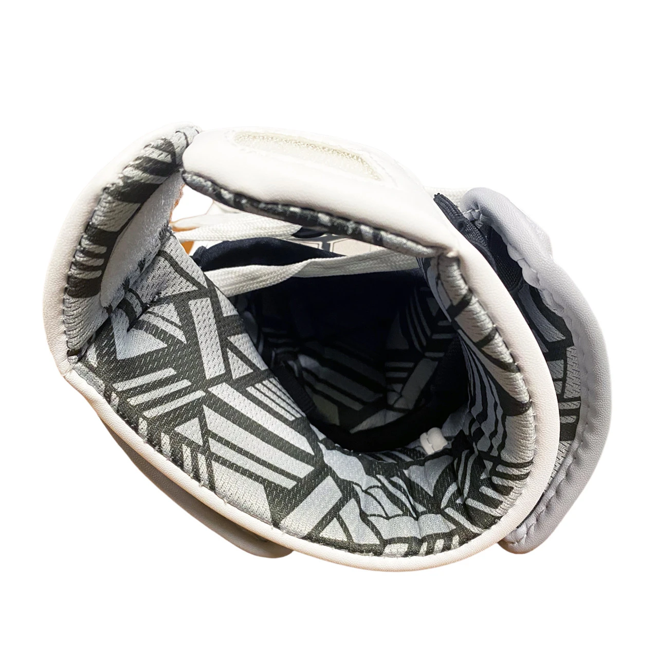 True T1X Senior Lacrosse Gloves - White 7 True T1X Senior Lacrosse Gloves - White - Image 7