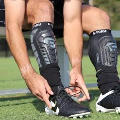 G-Form Pro S Vento Soccer Shin Pads -Ball Sports Equipment Discount Store VS47020 lfs 4 80037.1663348064