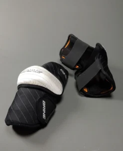 Brine Esquire Men's Lacrosse Arm Guards - Black, White 18 Brine Esquire Men's Lacrosse Arm Guards - Black, White -Ball Sports Equipment Discount Store s l1600w 98763.1551106279